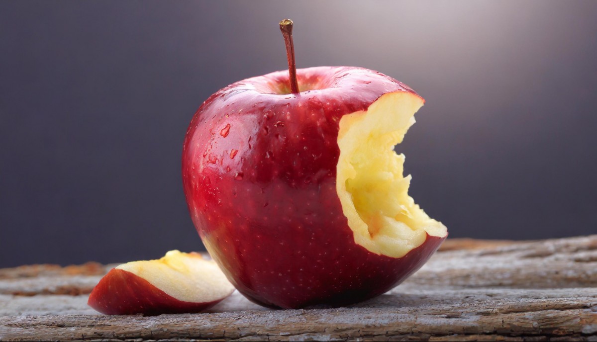 /assets/image/Red-Apple-With-a-Bite-162-CZr0.jpg